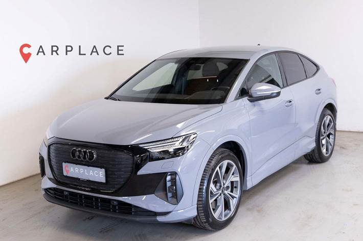 Grå Audi Q4 e-tron fra 2024