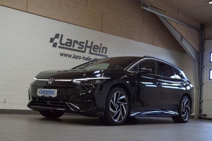 Sort VW ID.7 fra 2025 set udefra