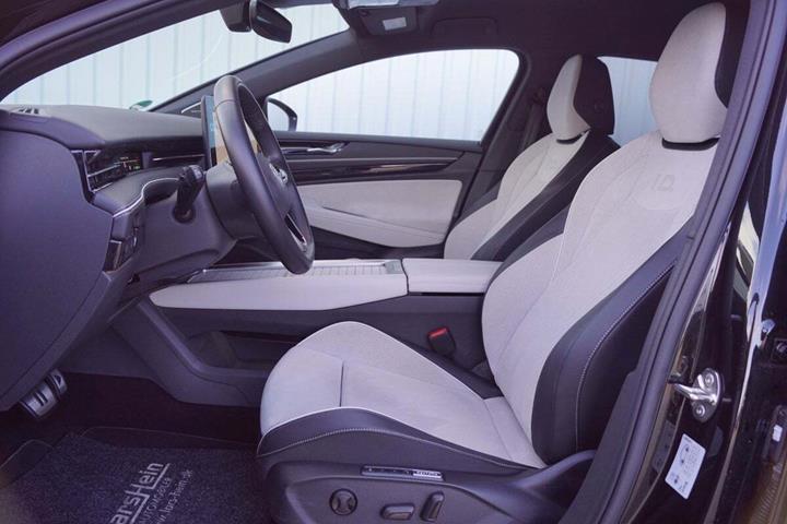 Sort VW ID.7 fra 2025