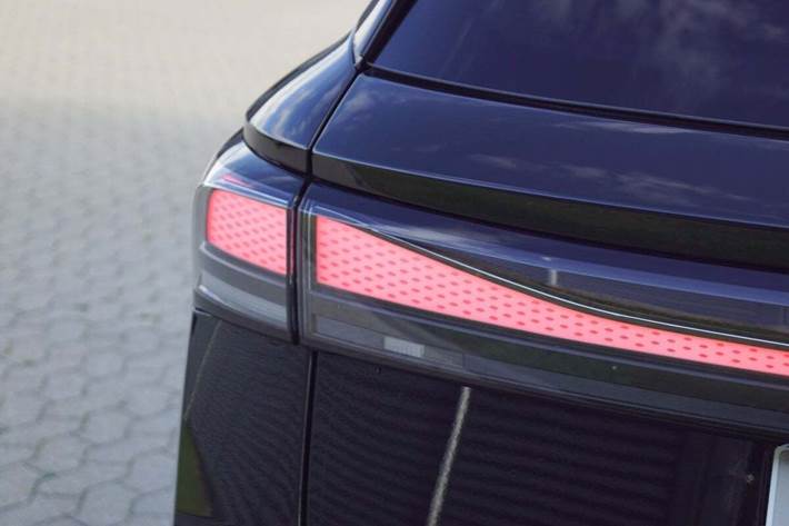 Sort VW ID.7 fra 2025