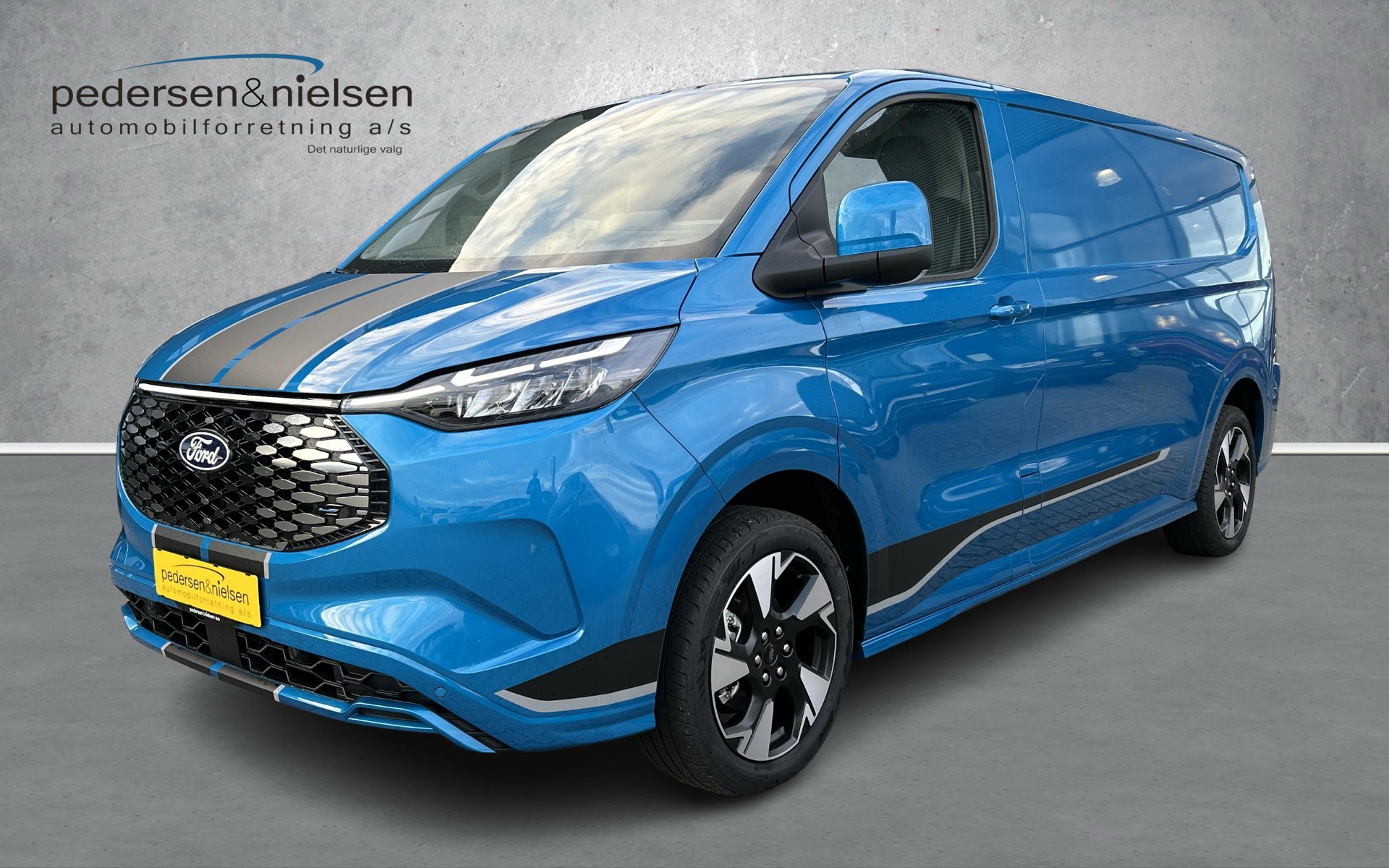 Ford E-Transit Custom 340 L2H1 EL Sport 218HK Van Aut.