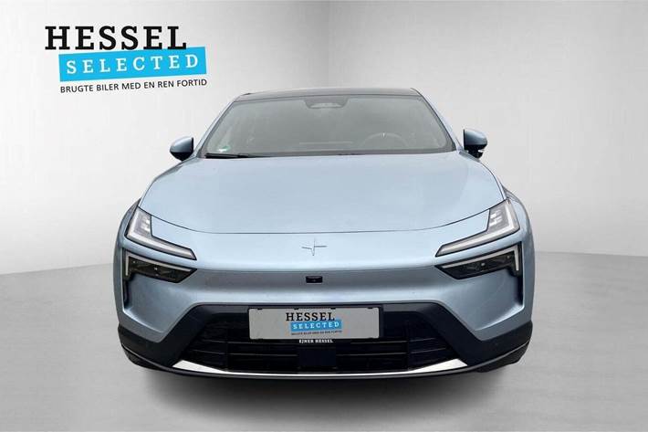 Blå Polestar 4 fra 2025