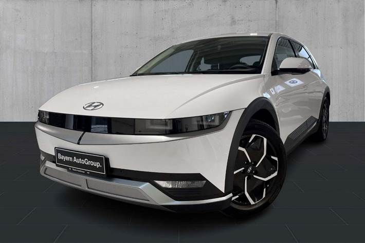 Hvid Hyundai Ioniq 5 fra 2024 set udefra