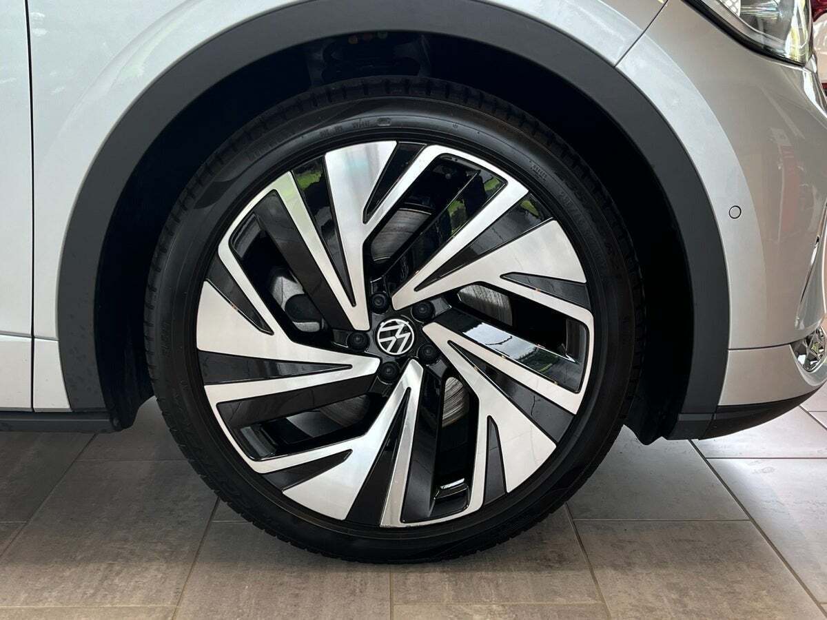 Sølv VW ID.4 fra 2025