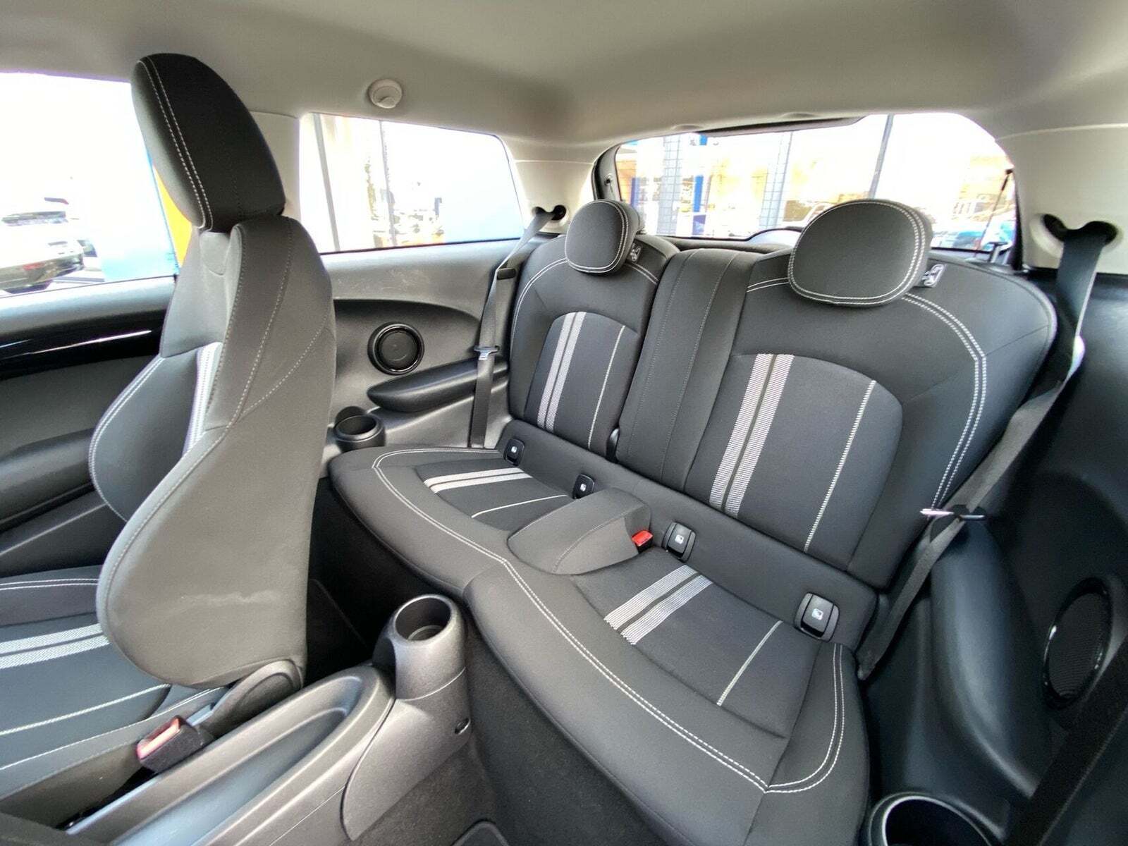 Mini Cooper SE Essential