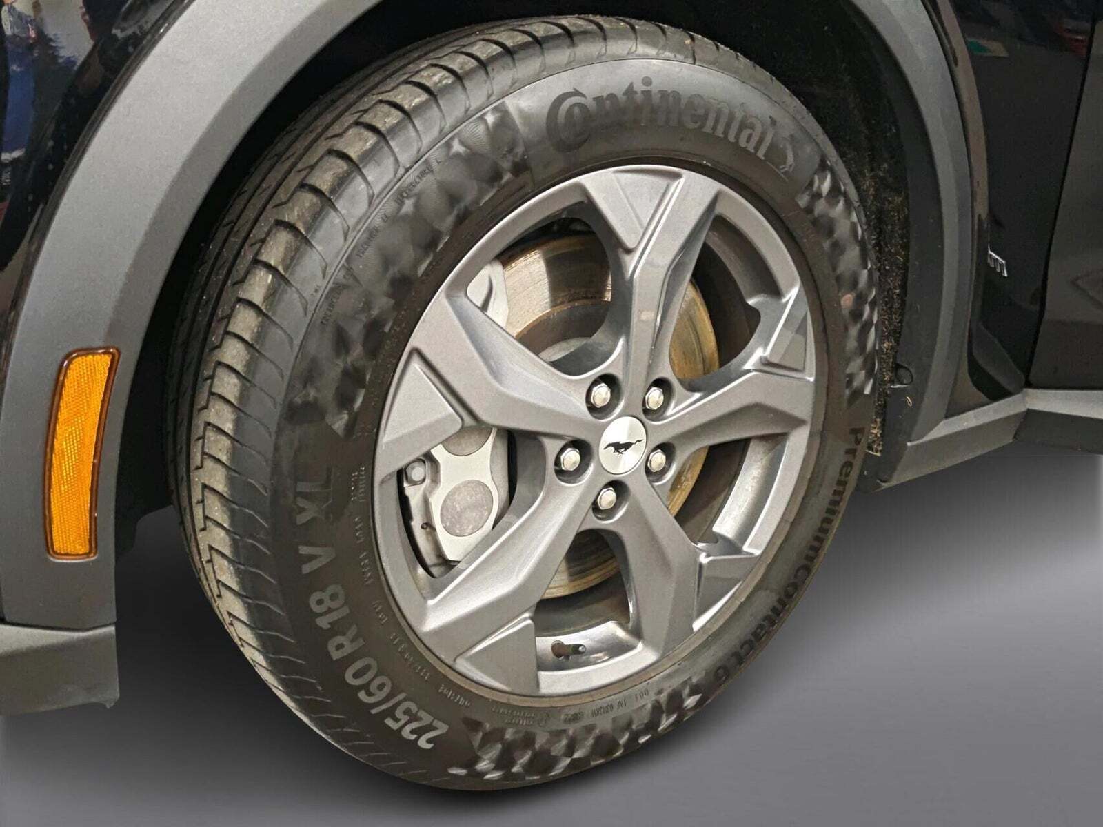 Sort Ford Mustang Mach-E fra 2023