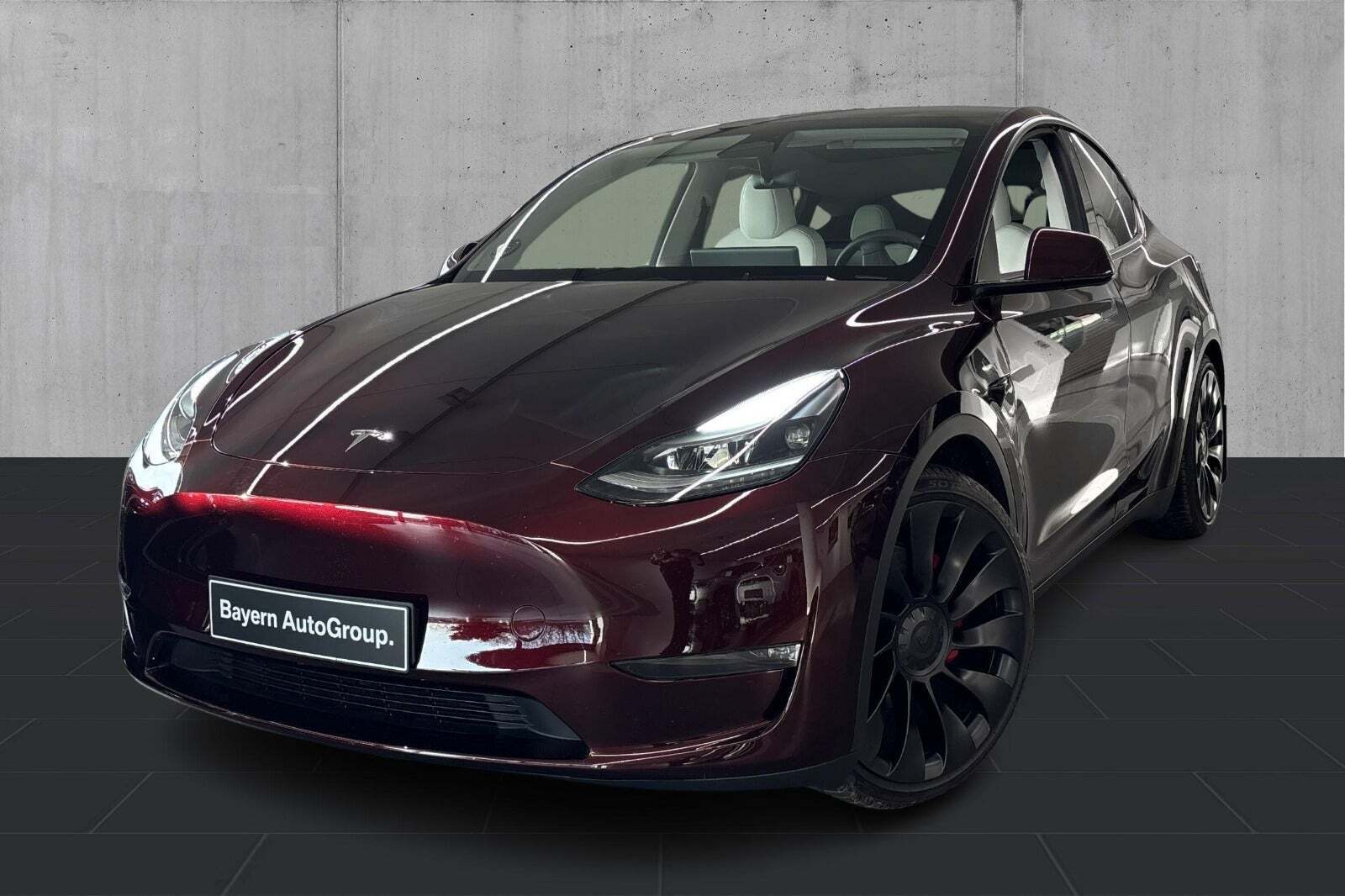 Tesla Model Y Performance AWD