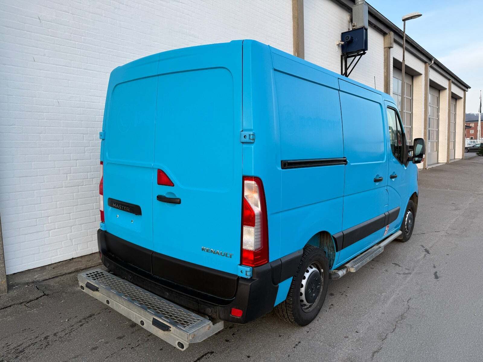 Renault Master IV T33 2,3 dCi 150 L1H1 Kassevogn aut.