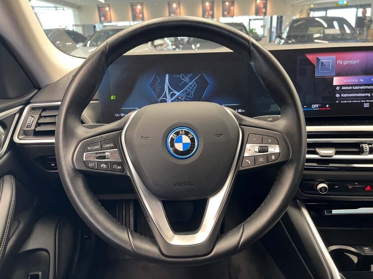 Grå BMW i4 fra 2022
