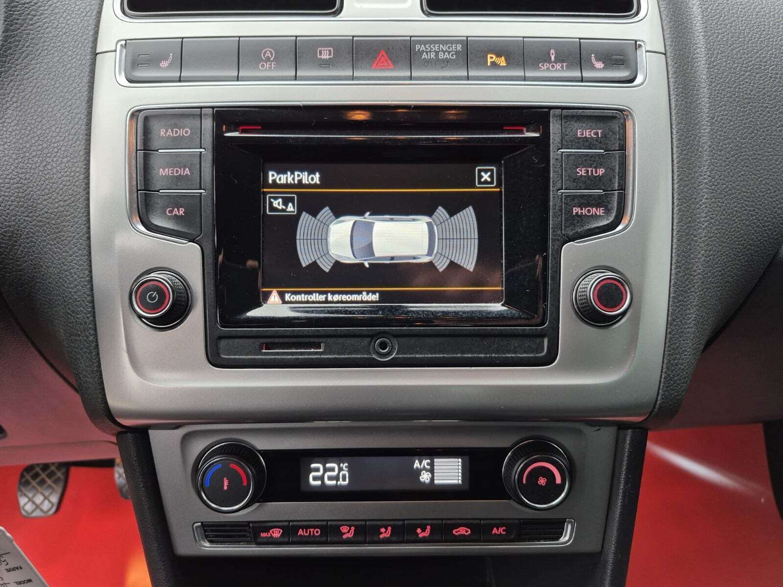 Sort VW Polo fra 2016