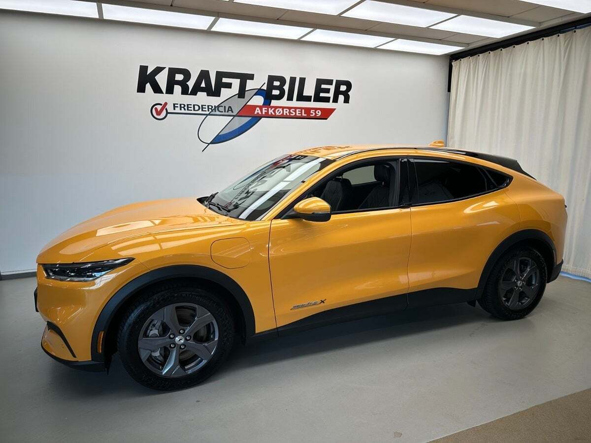 Ford Mustang Mach-E 88 Extended Range