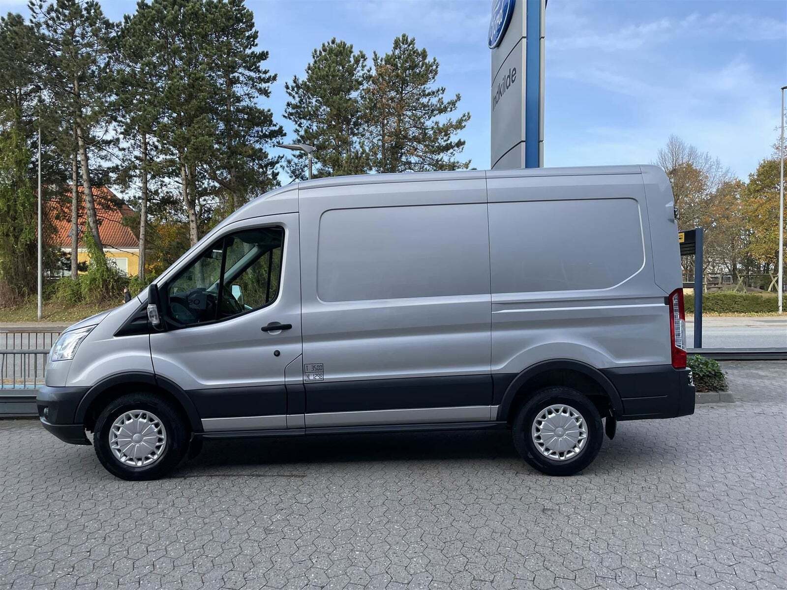 Ford Transit 350 L2 Van 2,2 TDCi 125 Trend H2 FWD
