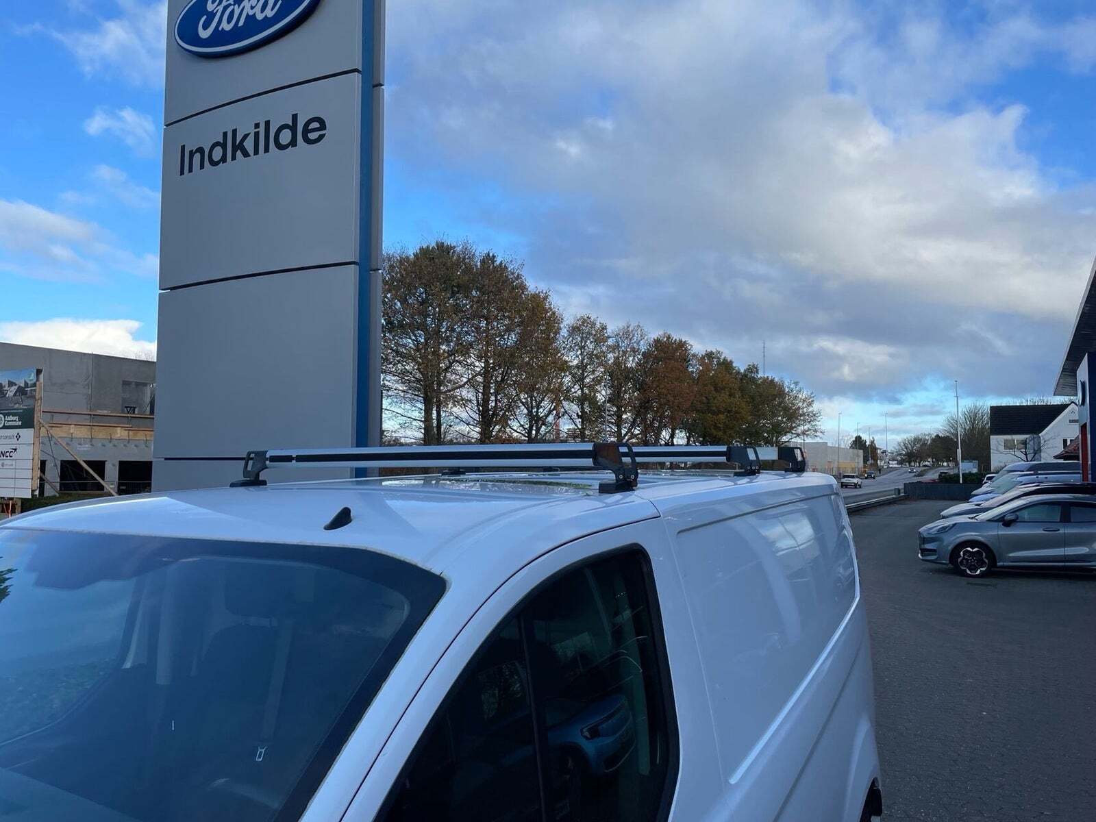 Hvid Ford Transit Custom 280S fra 2018