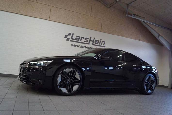 Sort Audi e-tron GT fra 2022