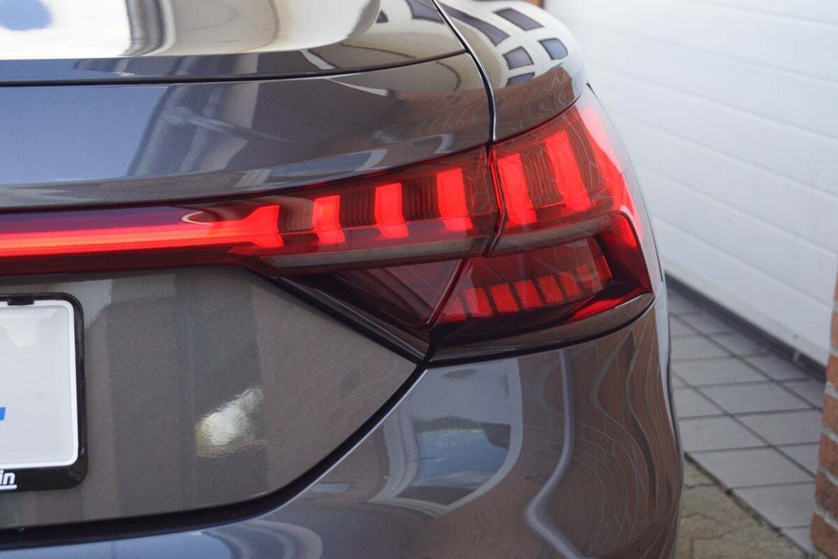 Grå Audi e-tron GT fra 2022