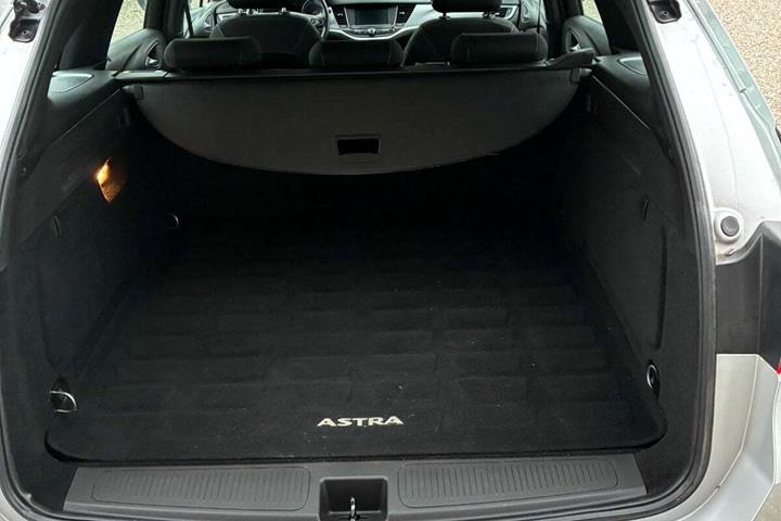undefined Opel Astra fra 2021
