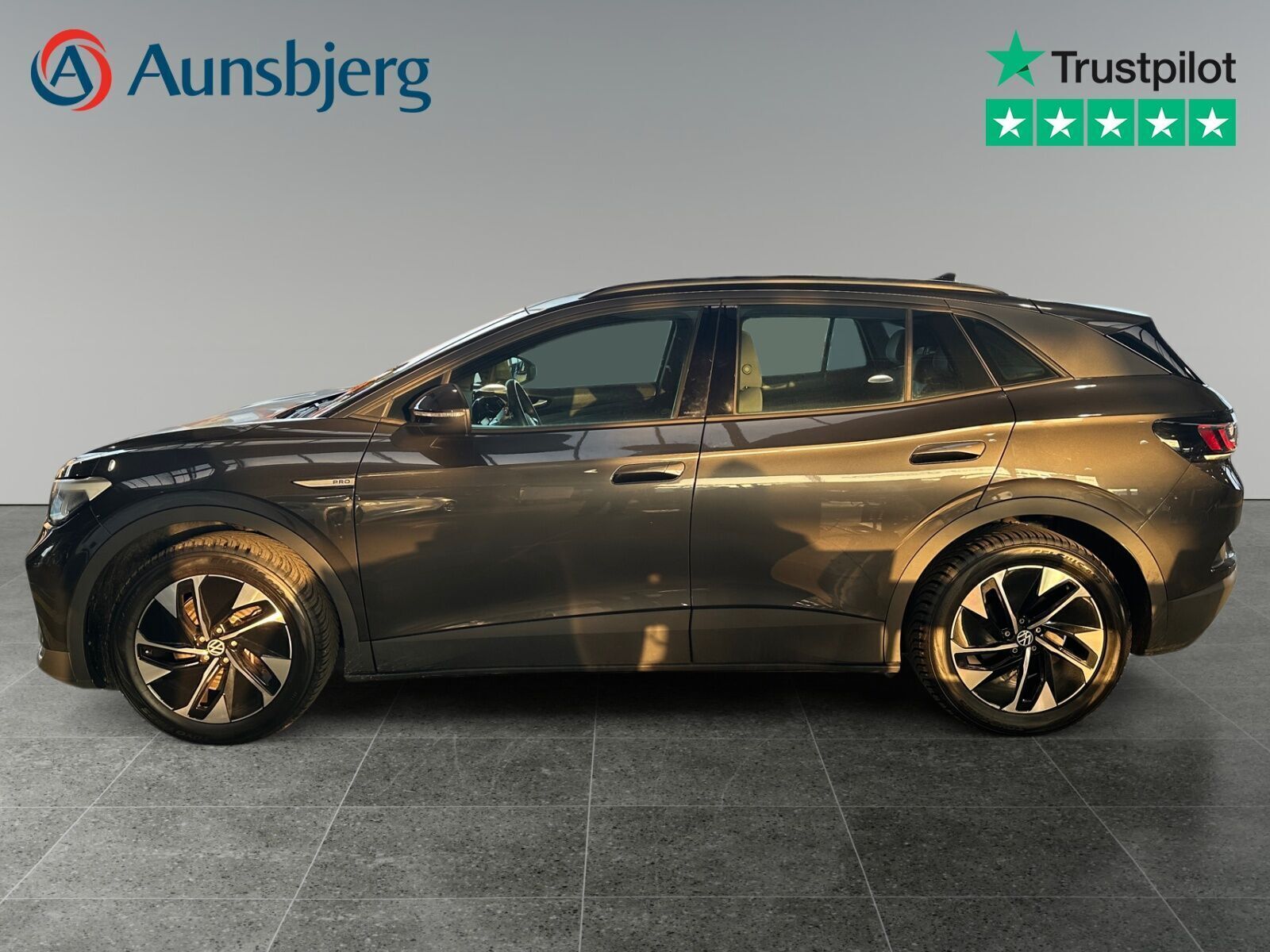 Grå VW ID.4 fra 2021