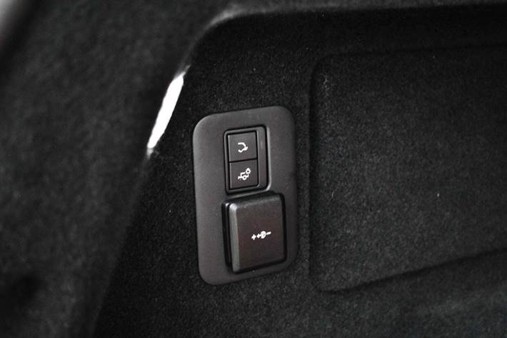 Grå Land Rover Range Rover evoque fra 2022