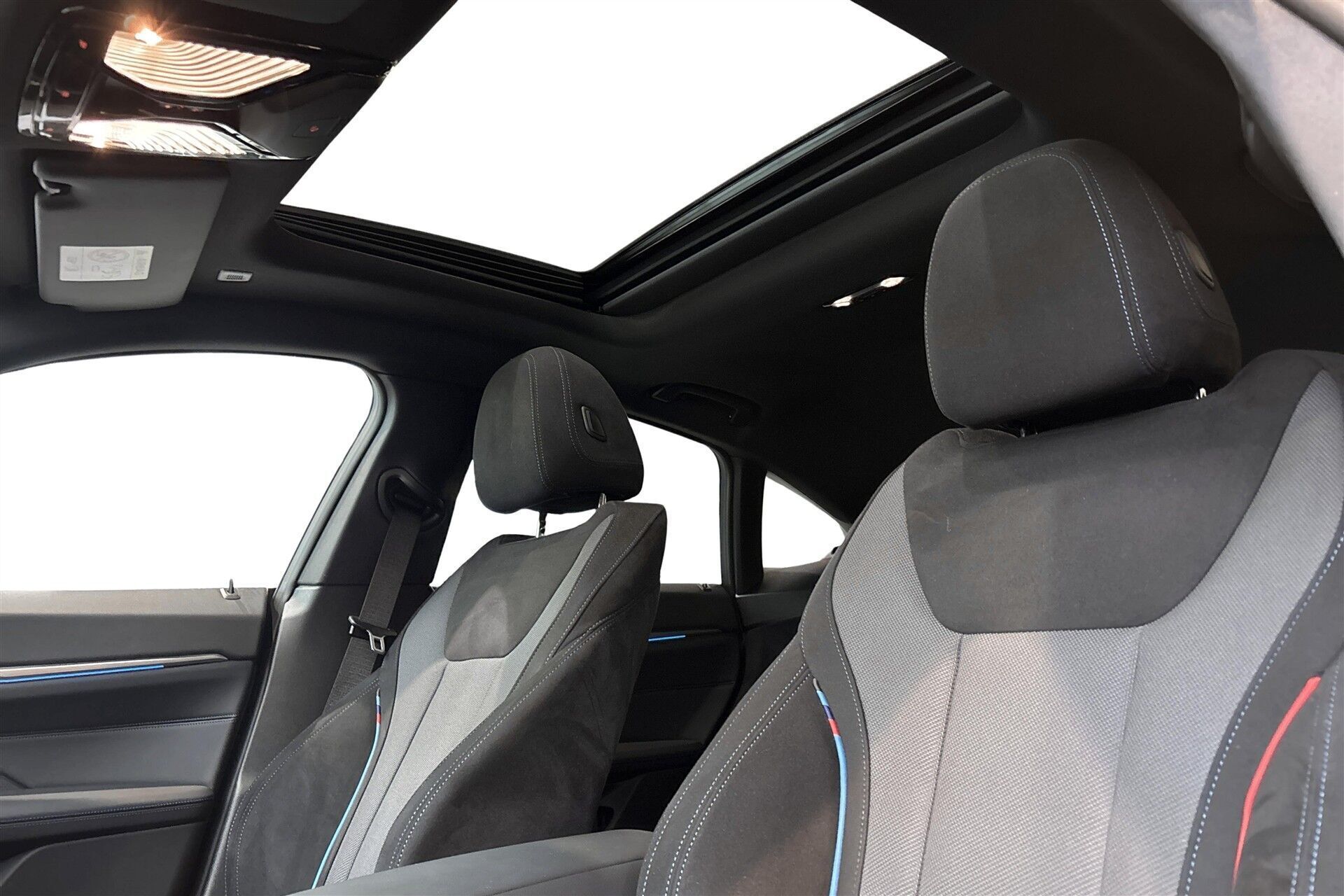 Grøn BMW i4 fra 2025