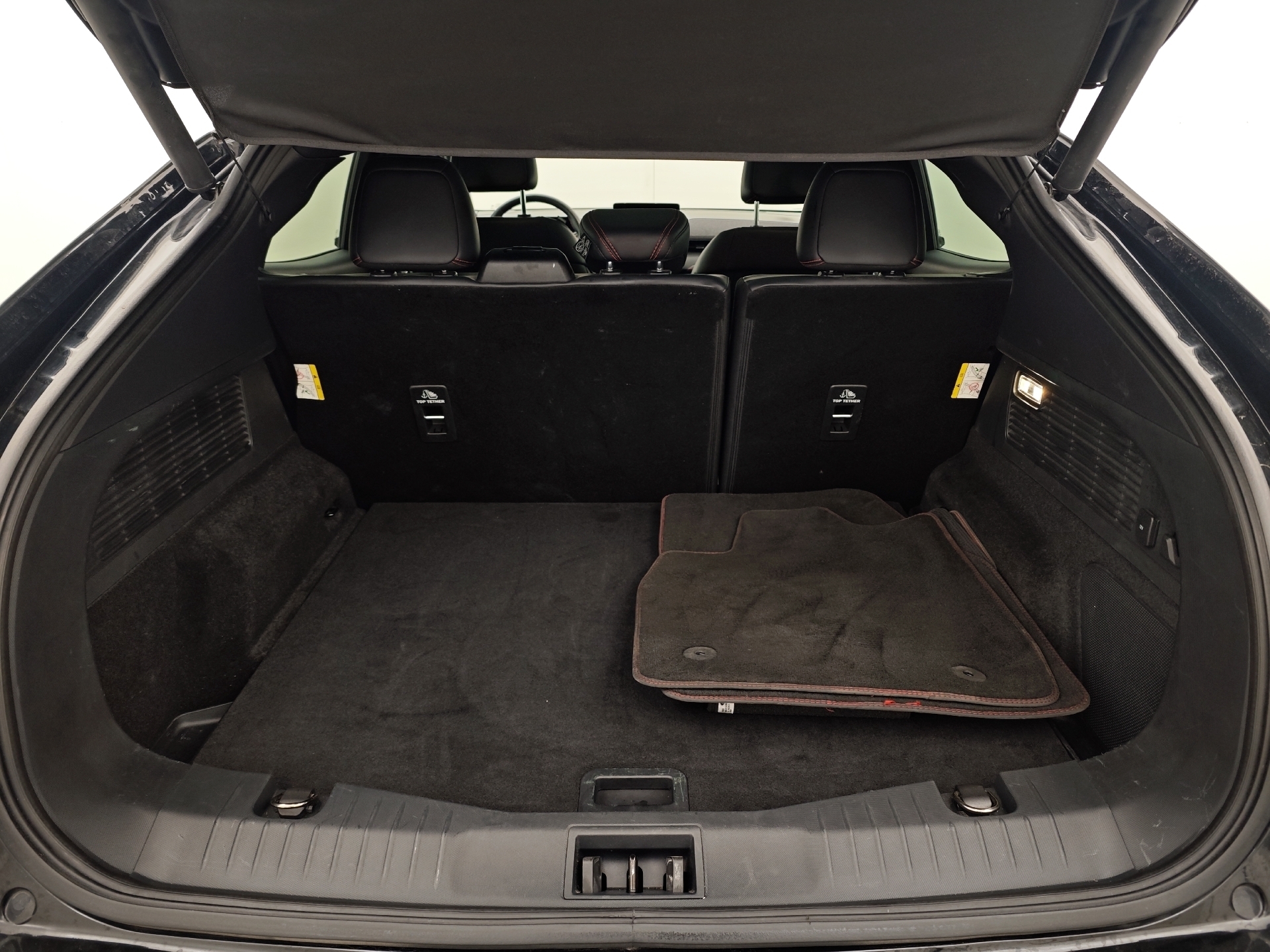 Sort Ford Mustang Mach-E fra 2023