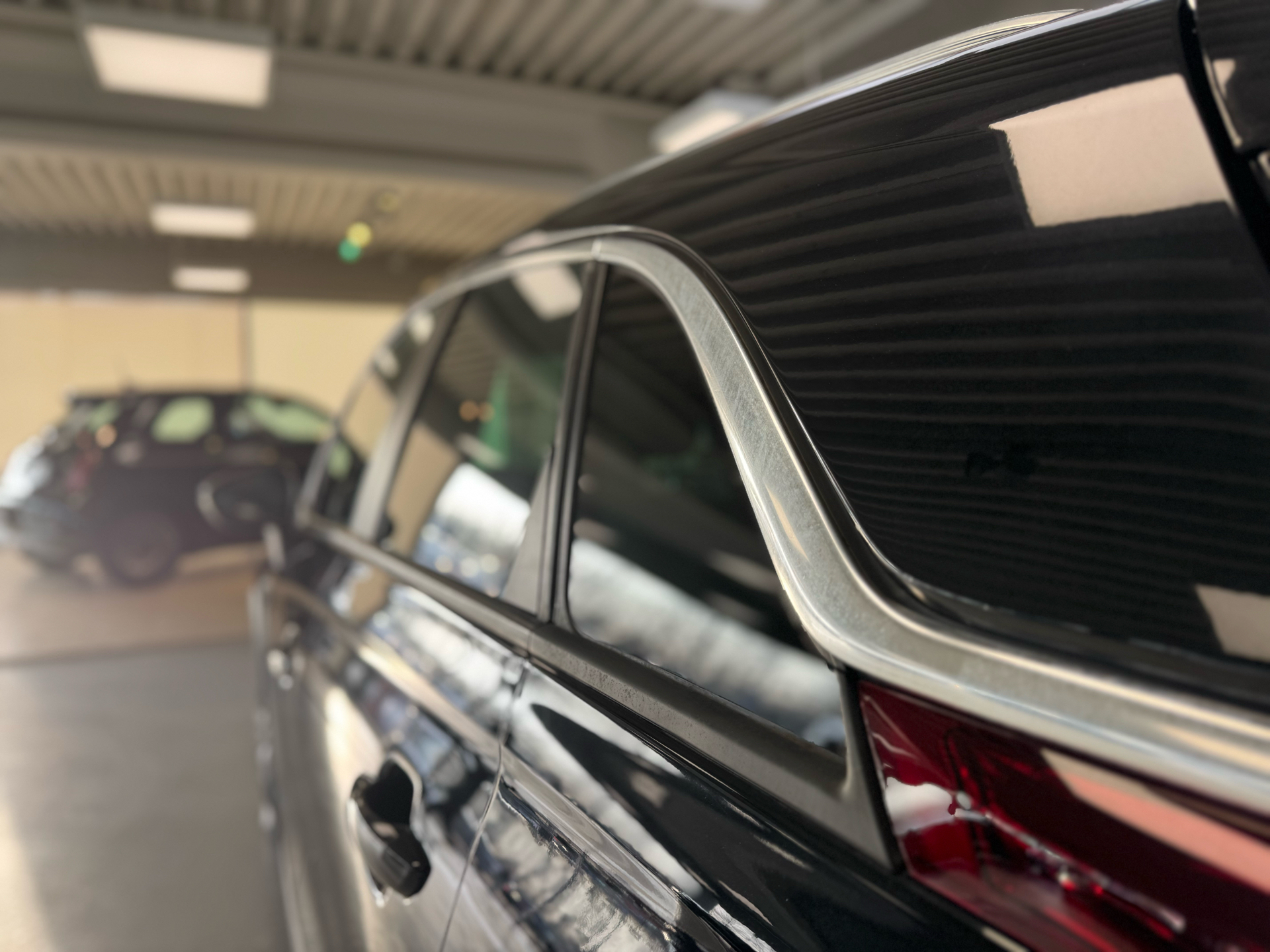 Sort Opel Crossland X fra 2020