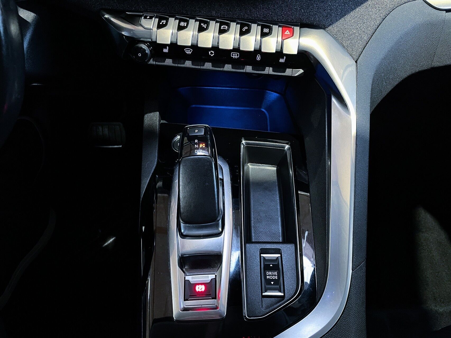 Sort Peugeot 3008 fra 2022