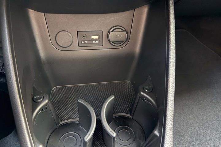 Grå Kia Picanto fra 2016