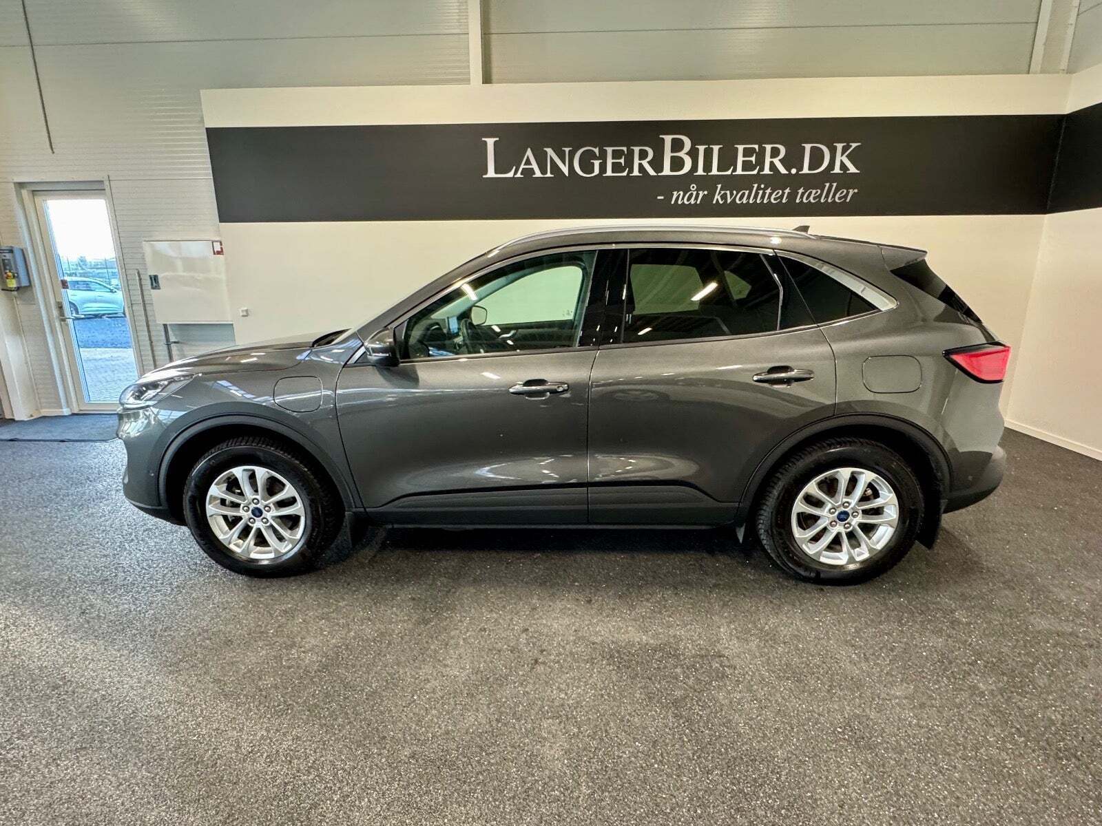 Ford Kuga 2,5 PHEV Titanium X CVT