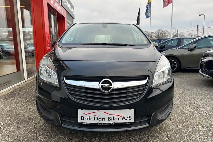 Sort Opel Meriva fra 2014