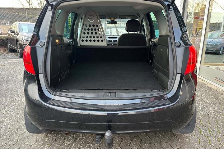 Sort Opel Meriva fra 2014