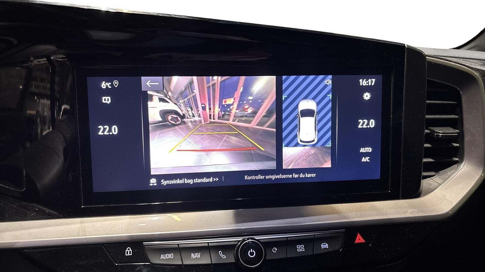 Grøn Opel Mokka-e fra 2021