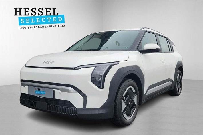Beige Kia EV3 fra 2025 set udefra