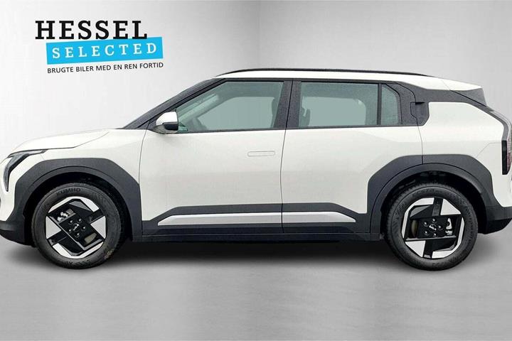Beige Kia EV3 fra 2025