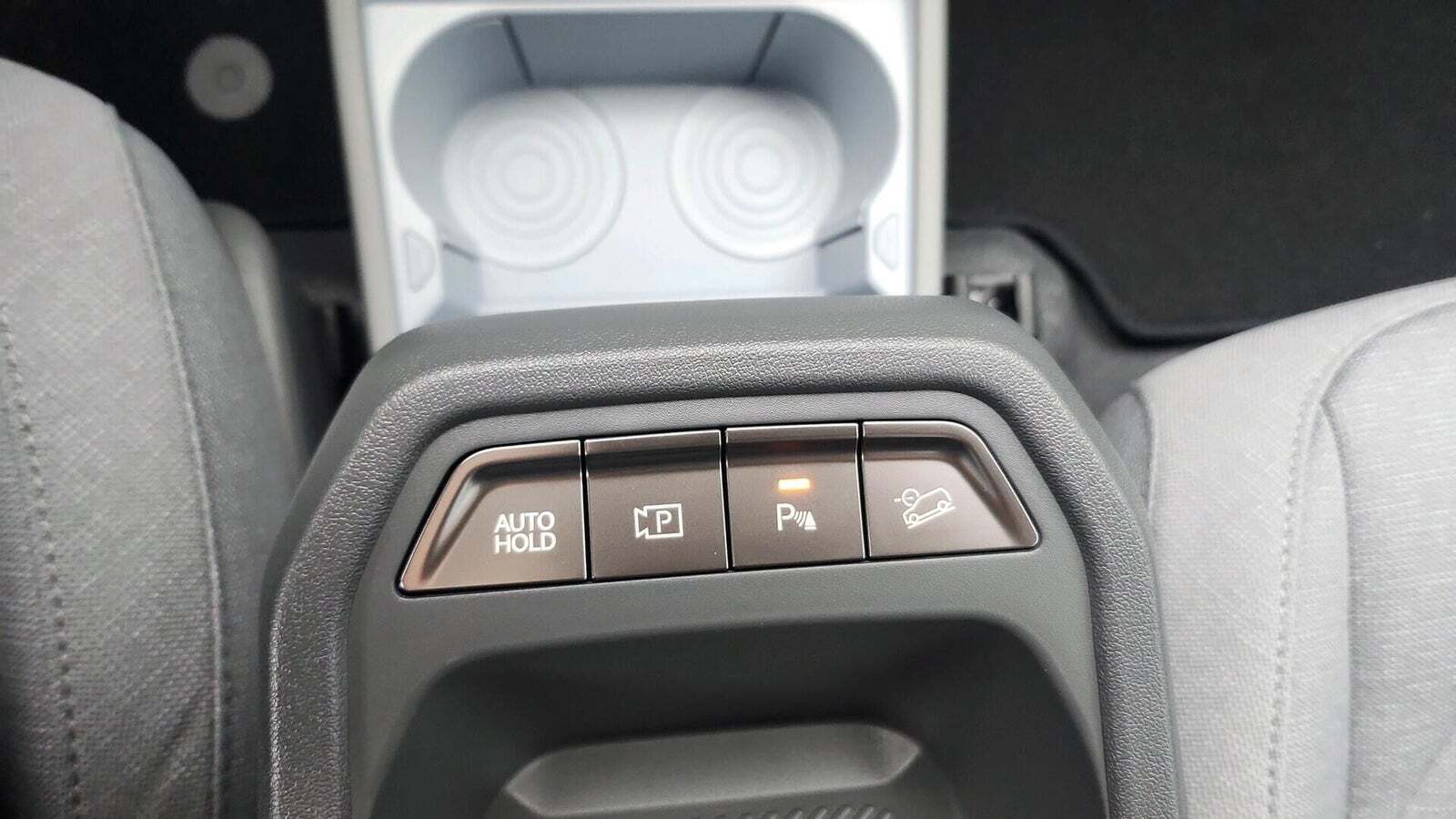 Beige Kia EV3 fra 2025