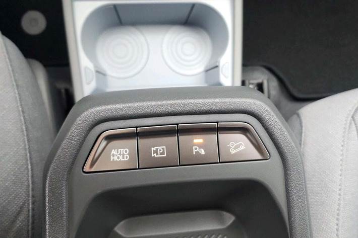 Beige Kia EV3 fra 2025