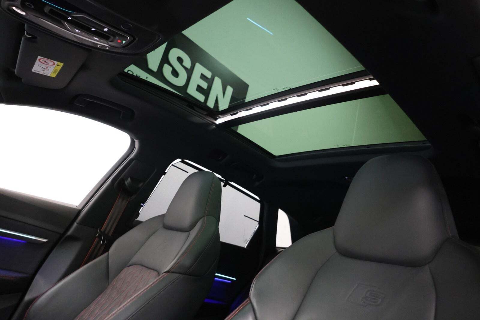 Audi Q8 e-tron 55 S-line quattro