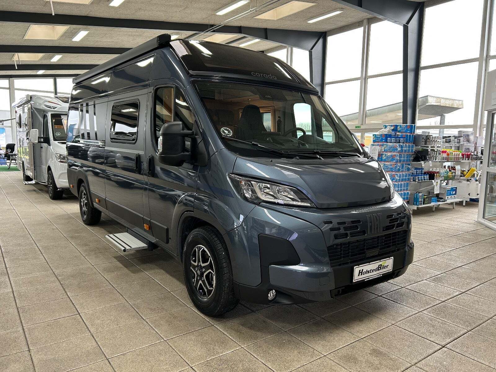 Grå Carado CV640 PRO+ fra 2026