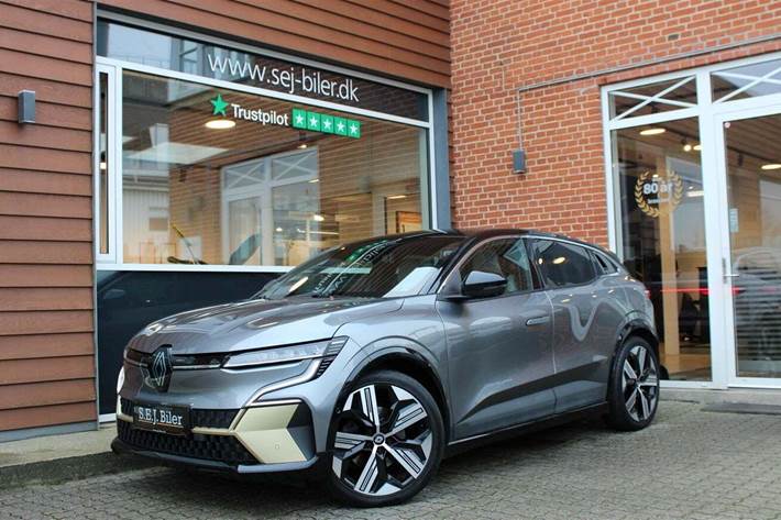 Grå Renault Megane E-Tech fra 2023