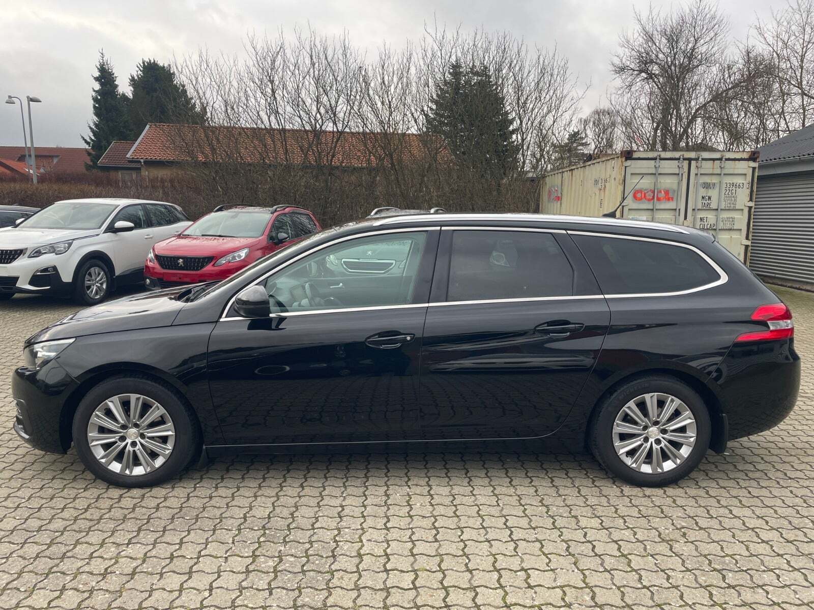 Sort Peugeot 308 fra 2018