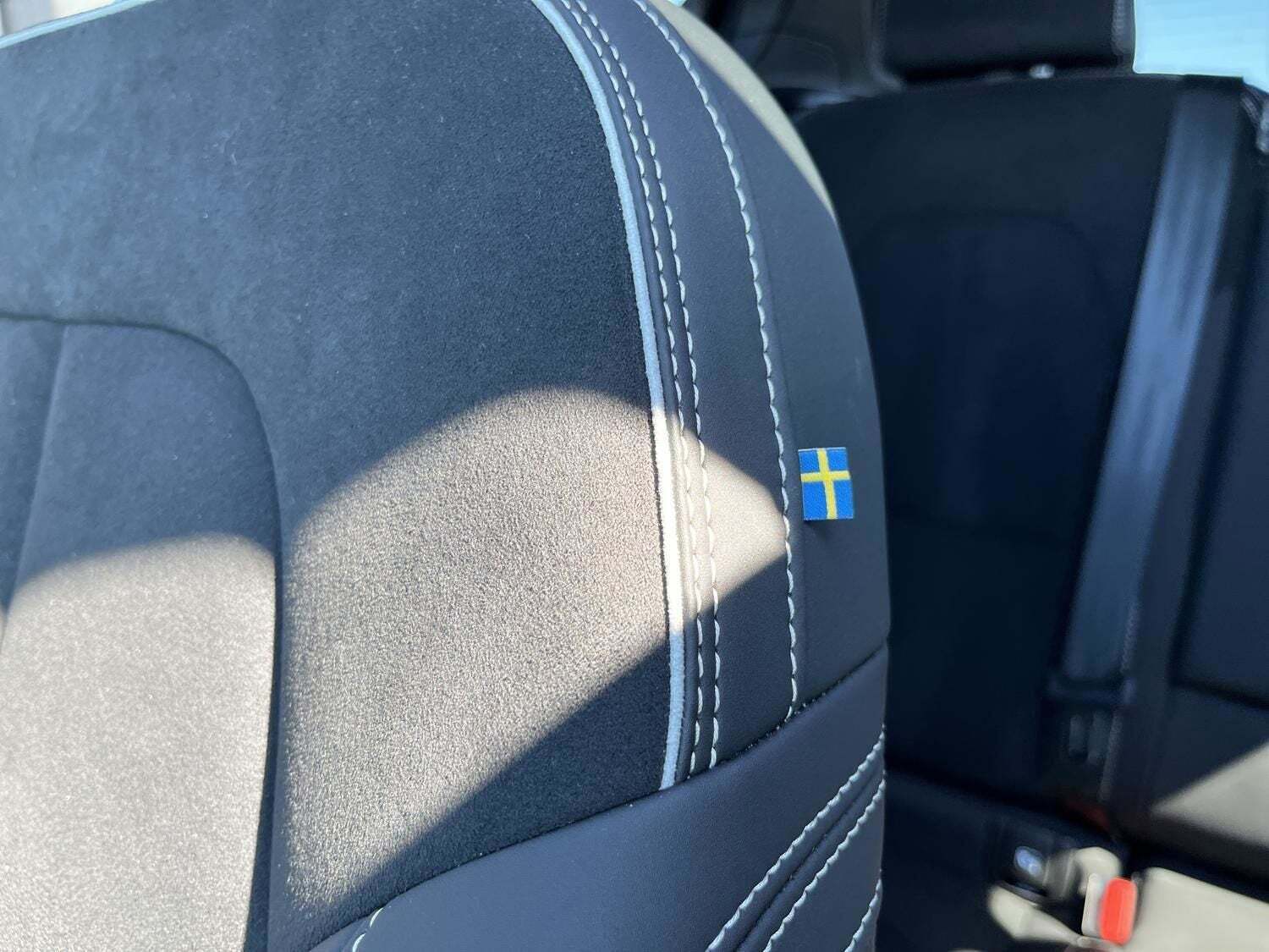 Grøn Volvo EX40 fra 2026