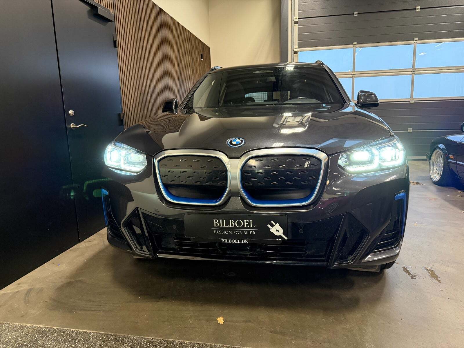BMW iX3 Charged M-Sport