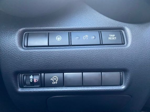 Sort Nissan Juke fra 2021