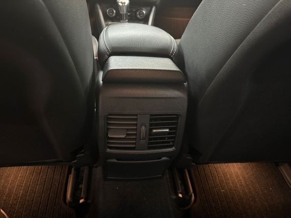 Grå Mercedes A200 fra 2018