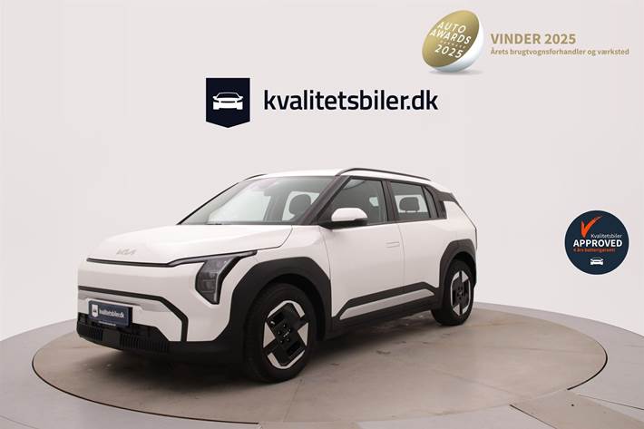 Hvid Kia EV3 fra 2025 set udefra