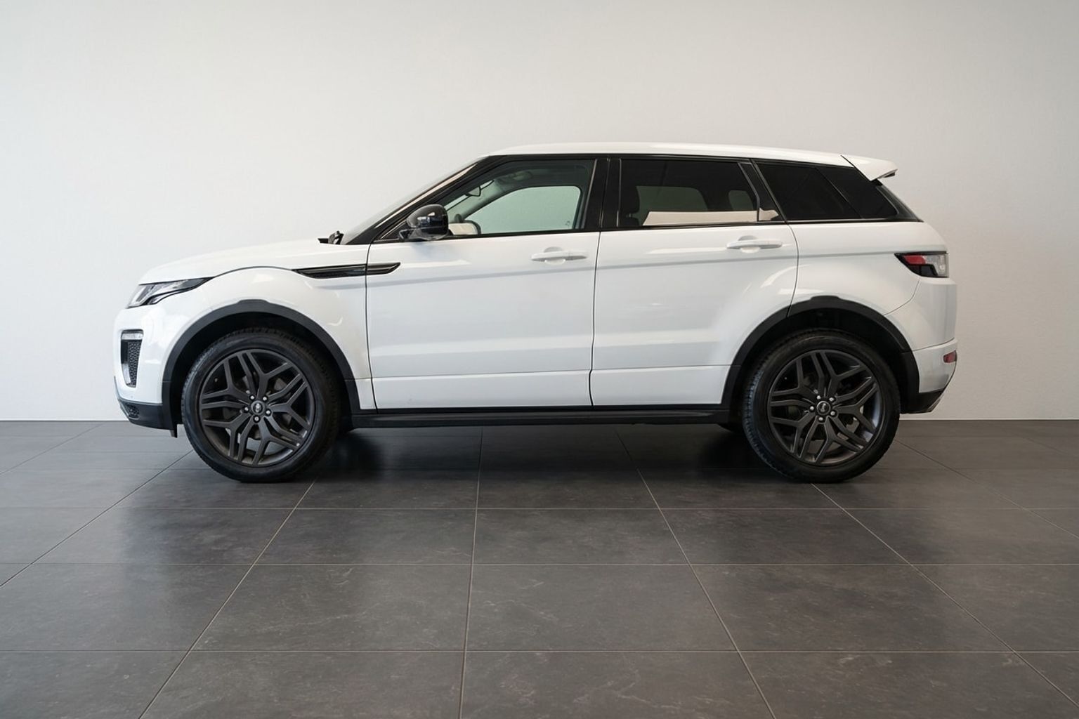 Land Rover Range Rover evoque 2,0 TD4 SE 4x4 180HK 5d 9g Aut.