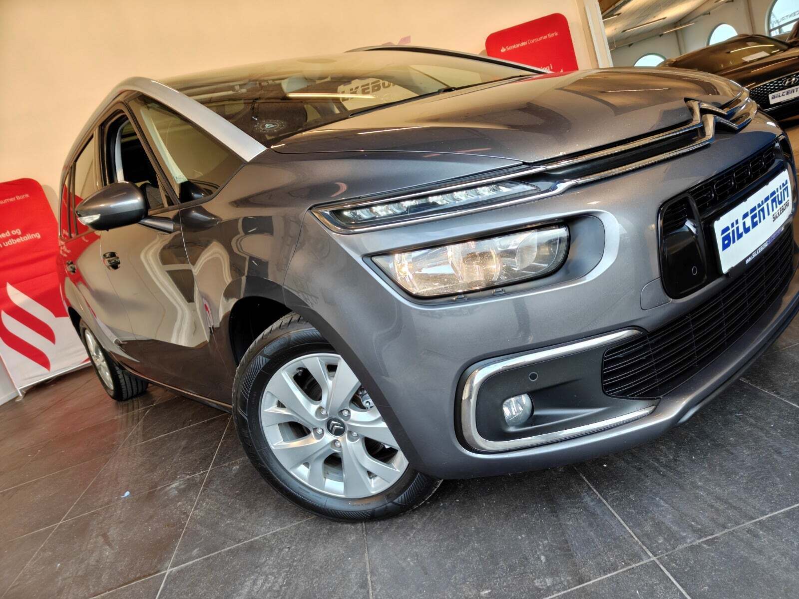 Grå Citroën Grand C4 SpaceTourer fra 2019