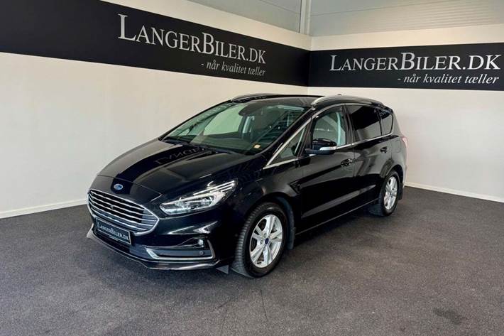 Sort Ford S-MAX fra 2021 set udefra