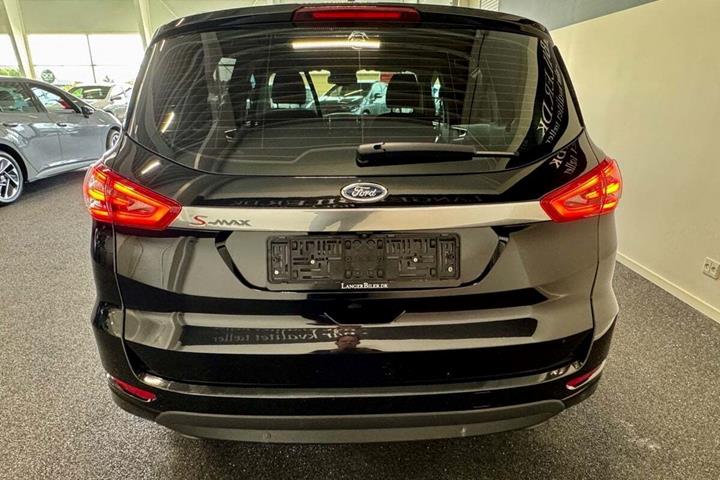 Sort Ford S-MAX fra 2021