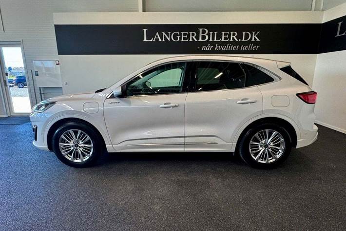 Hvid Ford Kuga fra 2021