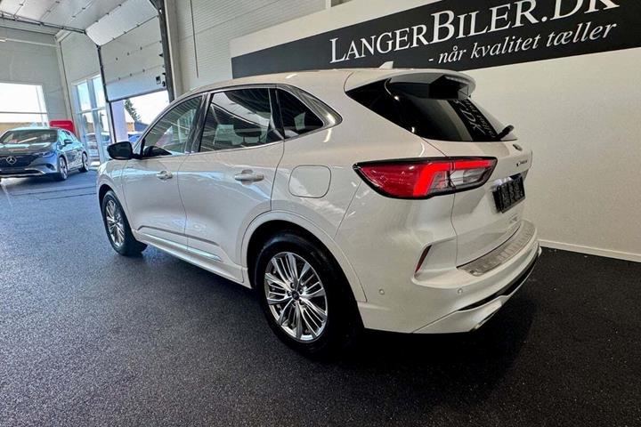 Hvid Ford Kuga fra 2021